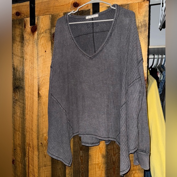 Free People Tops - Ribbed V-Neck Top - Gray